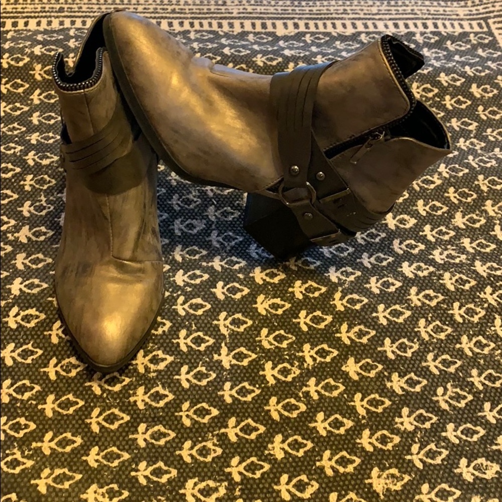 Fashion booties